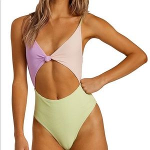 NWT Billabong Tanlines one piece L